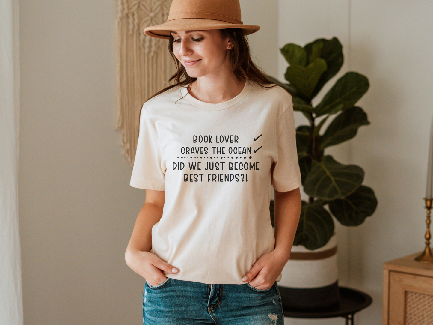Book Lover & Craves the Ocean, Did We Just Become BFFs?